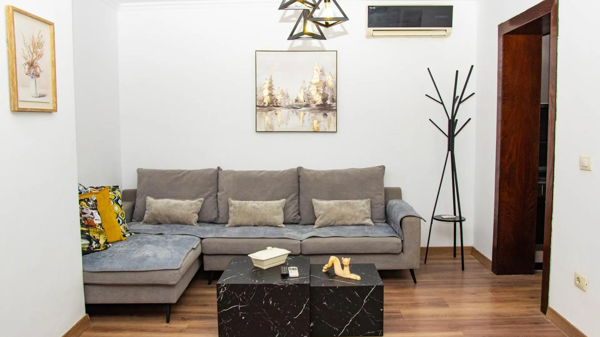 Lucas Central Relaxing House Tirana Albánia
